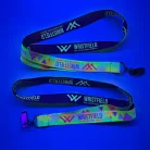 Tours de cou en satin UV réfléchissant (20x900 mm impression en couleur sur les deux côtés) - pince crocodile en métal